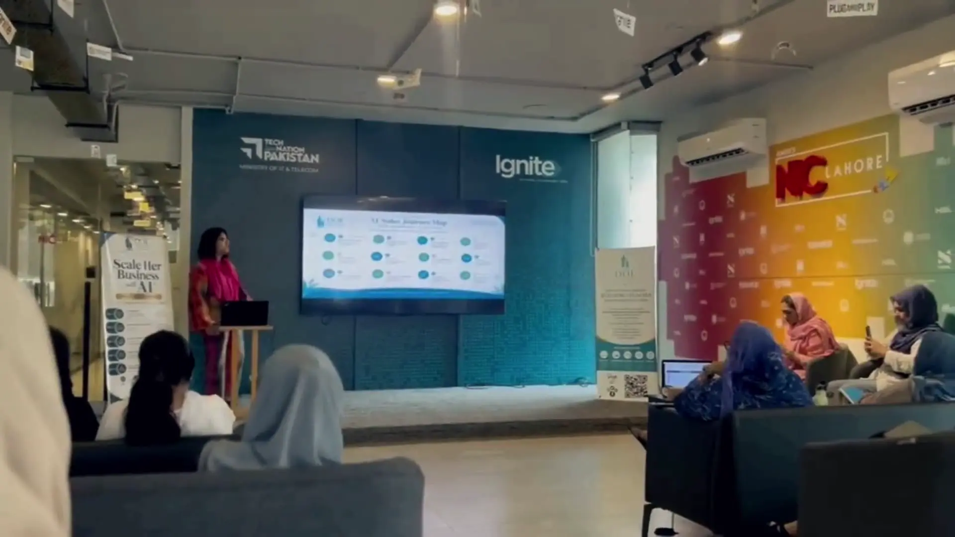 Women entrepreneurs at Scale Her Business with AI™, NIC Lahore