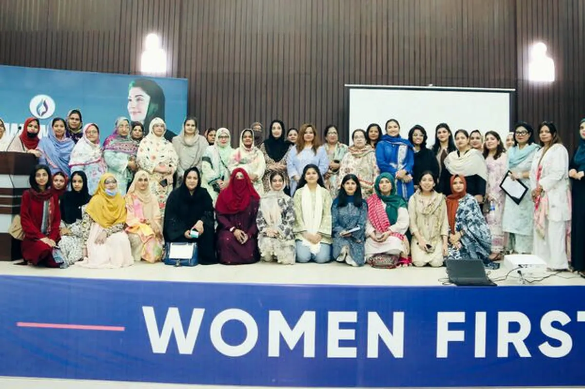 Group photo of Women in AI and Revenue Growth Masterclass participants