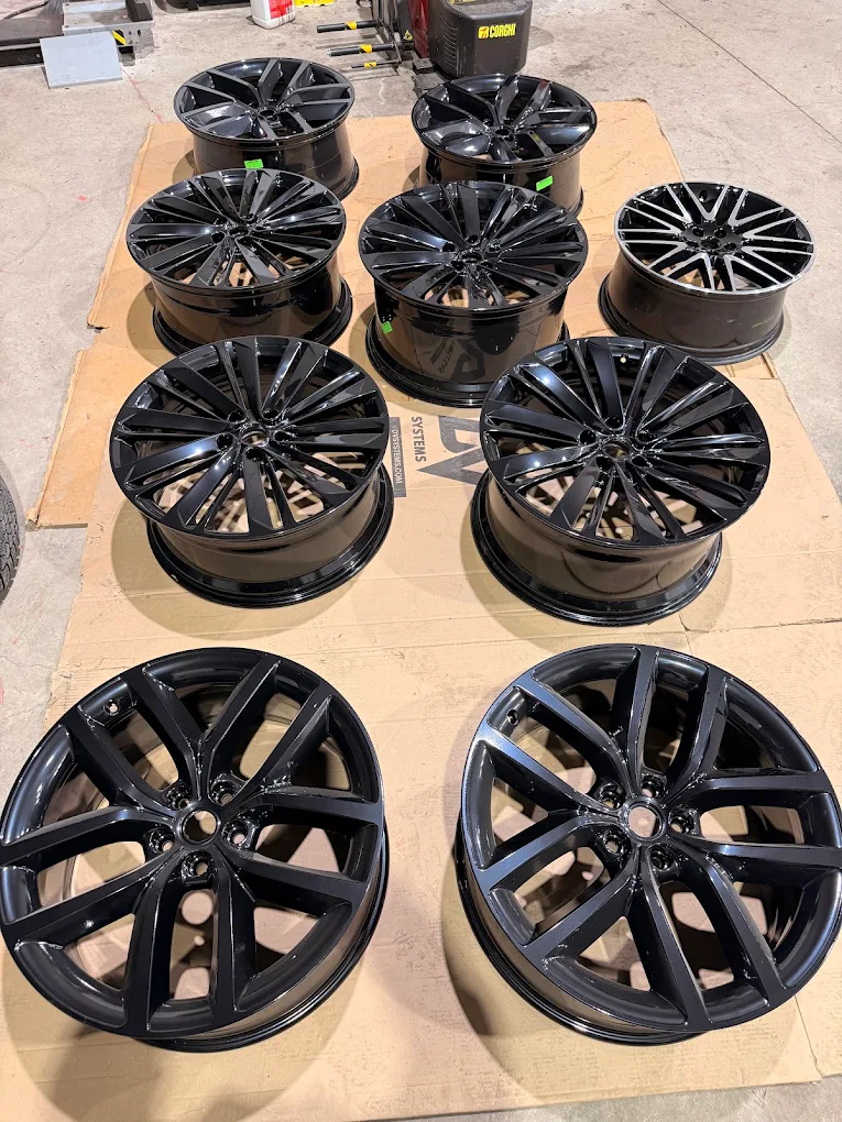 Curb rash and bent rim repair in Pointe-Claire