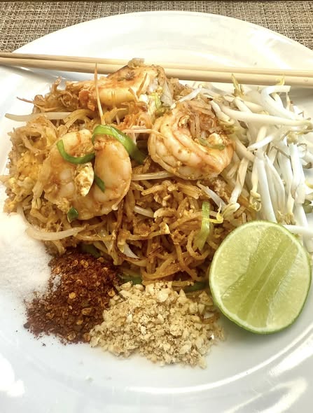 Authentic Pad Thai Authentic Pad Thai