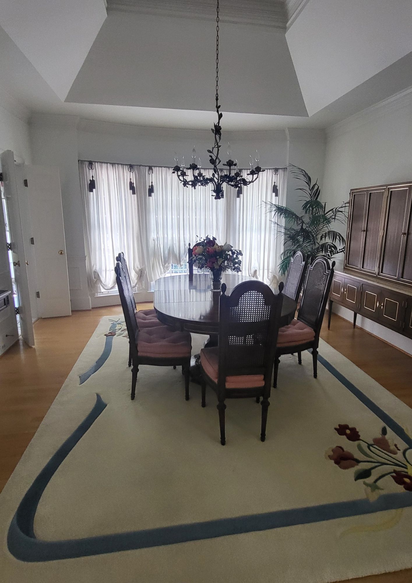 {{ custom_values.service_3 }} in {{custom_values.area_1})