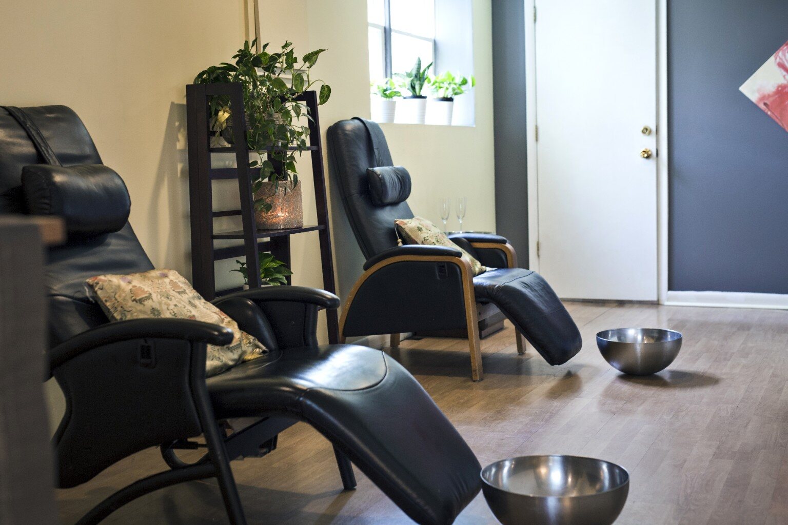 The comfortable relaxation area inside Fundamentals Relaxation Spa