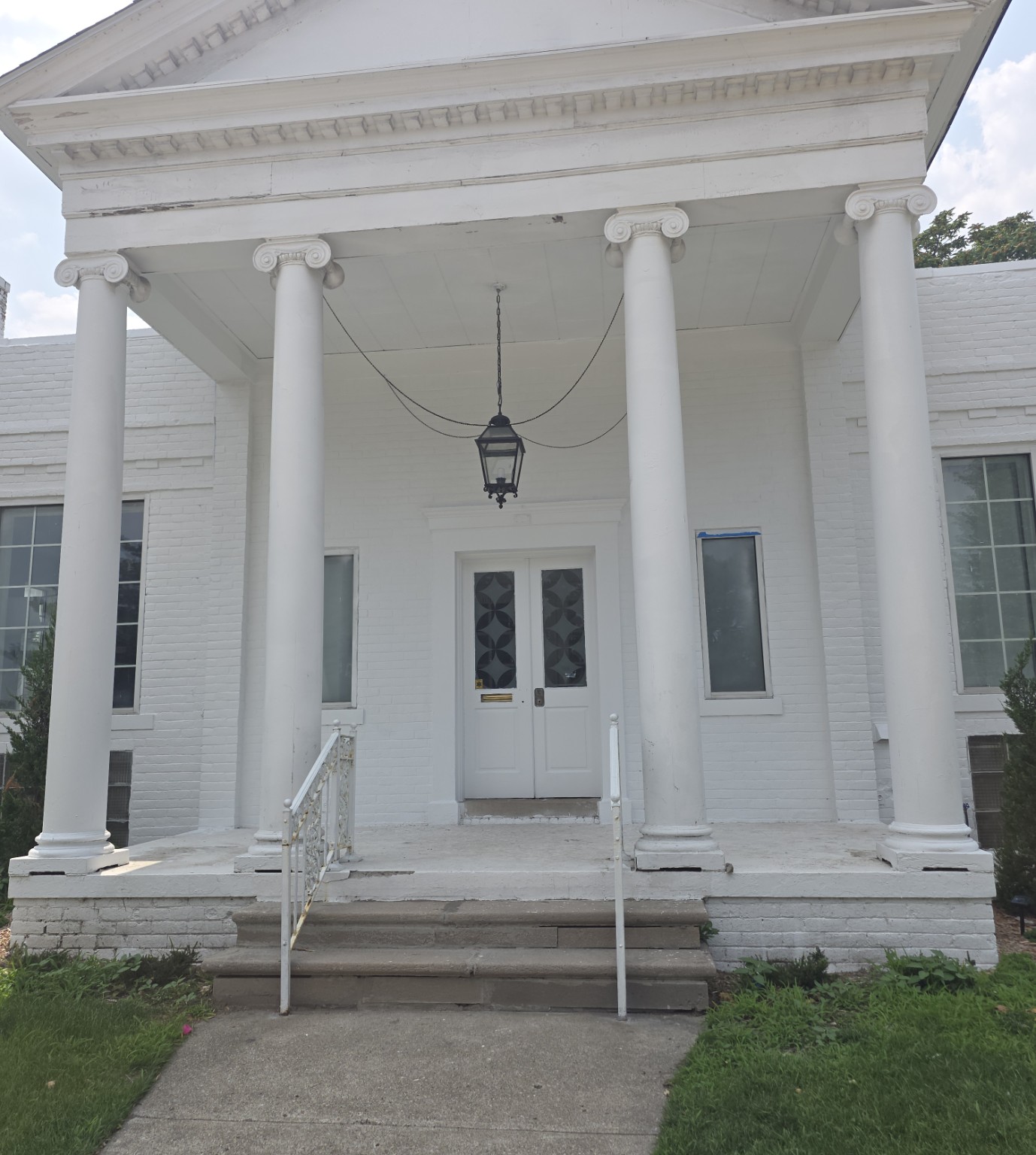 The freshly painted early-twentieth-century home where Fundamentals Relaxation Spa is located