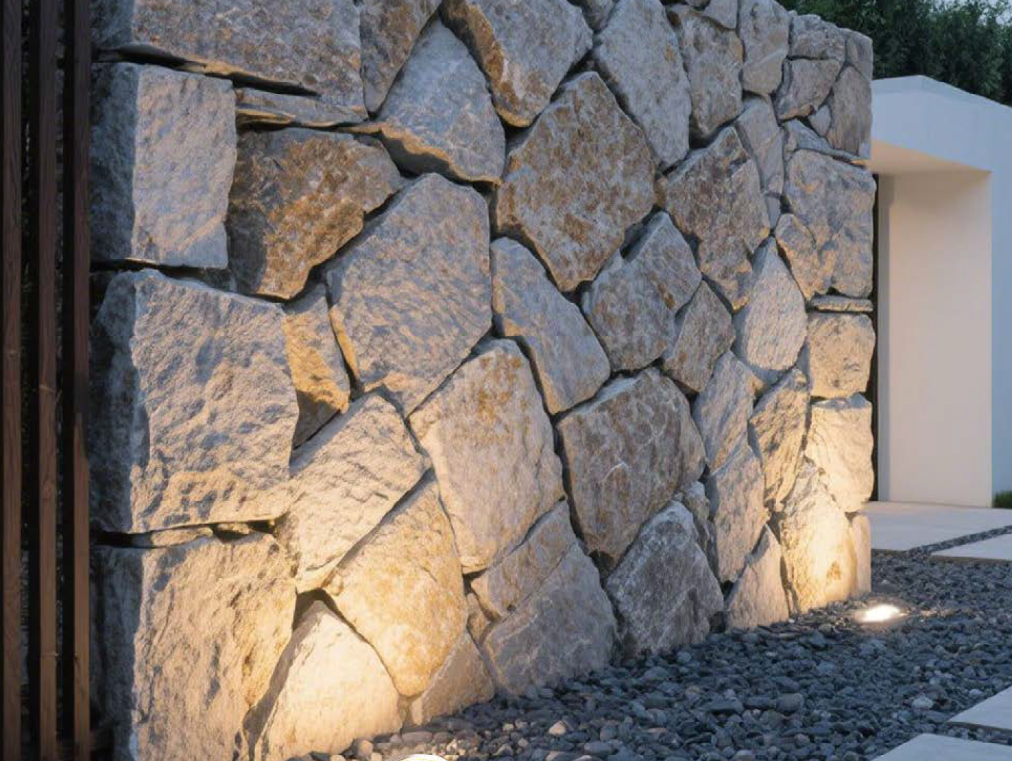 Natural stone pattern and landscape architecture at Bellarossa