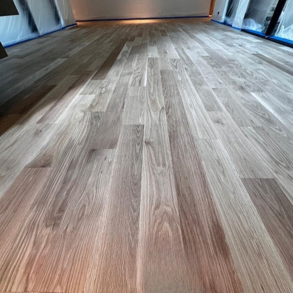 Hardwood Floor Refinishing - Service