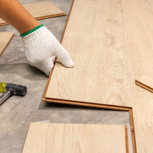 Laminate Floor Installation - Service