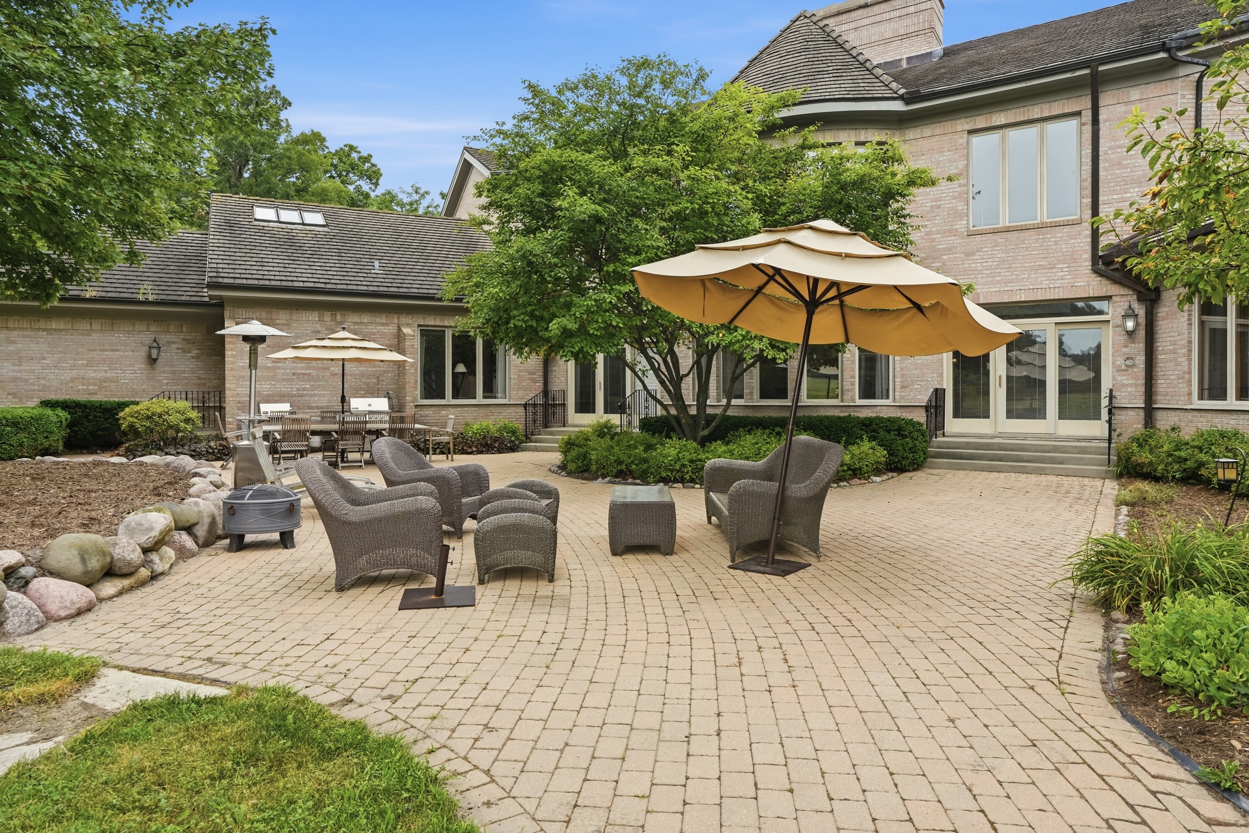 The Hebron Estate — Photo 98