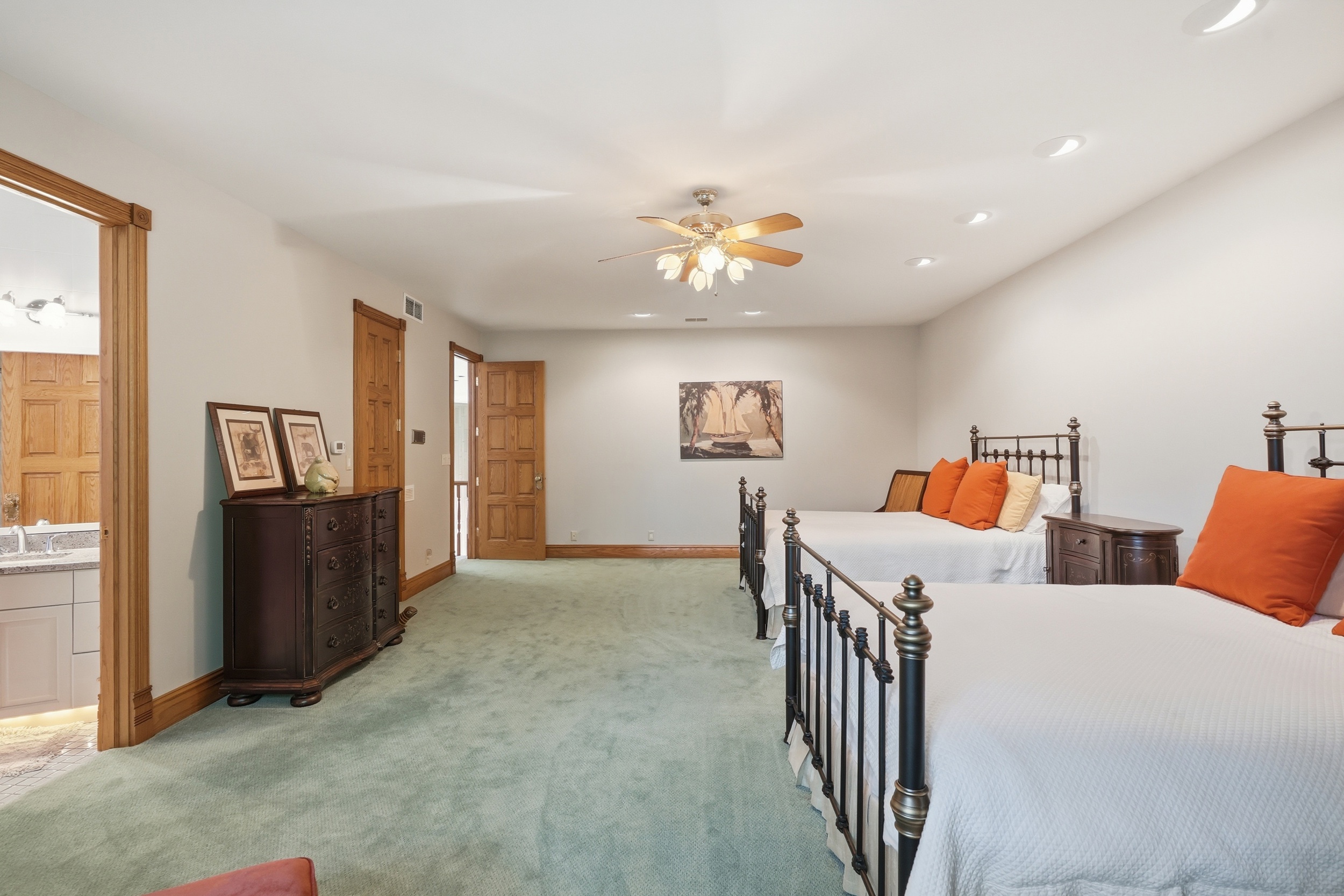 The Hebron Estate — Photo 79