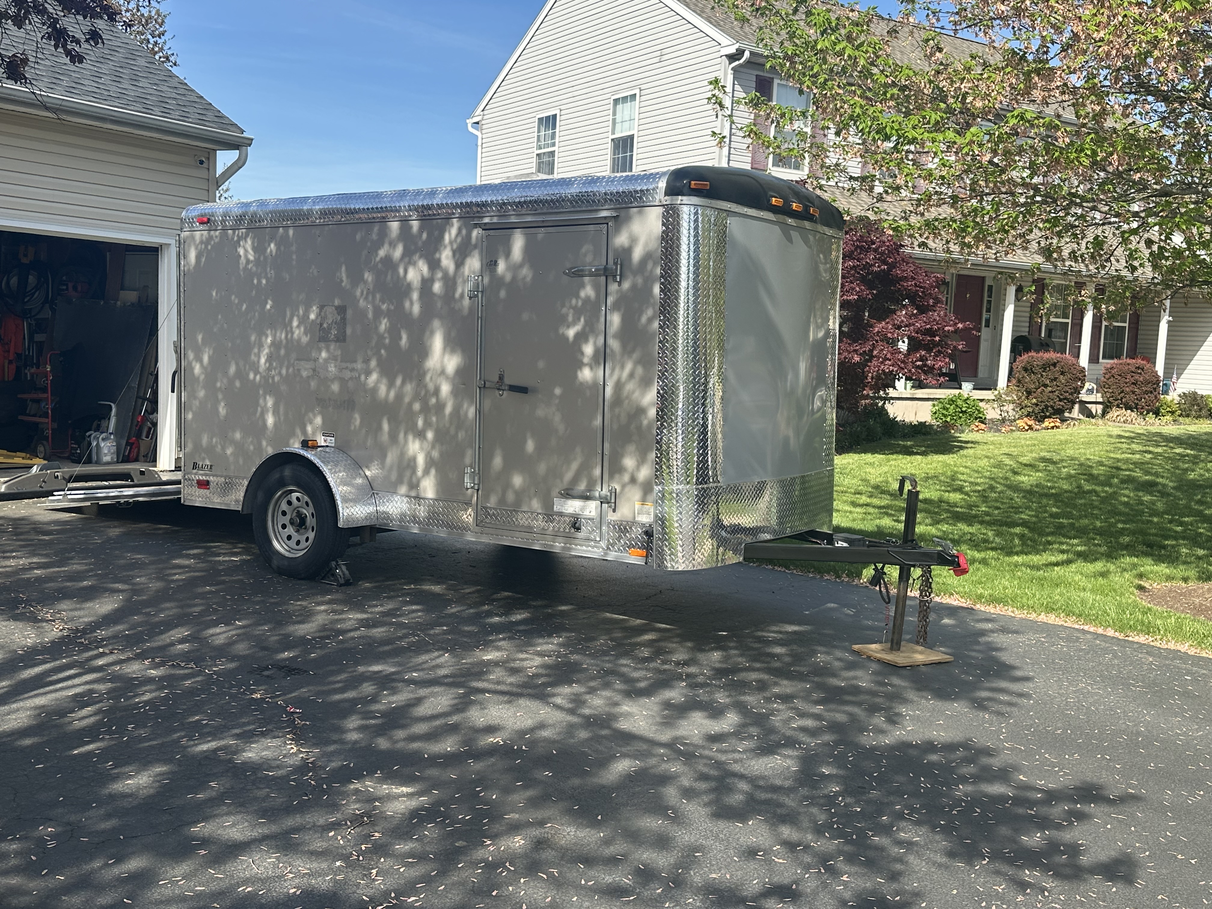 6x12 enclosed trailer rental in Schwenksville, PA