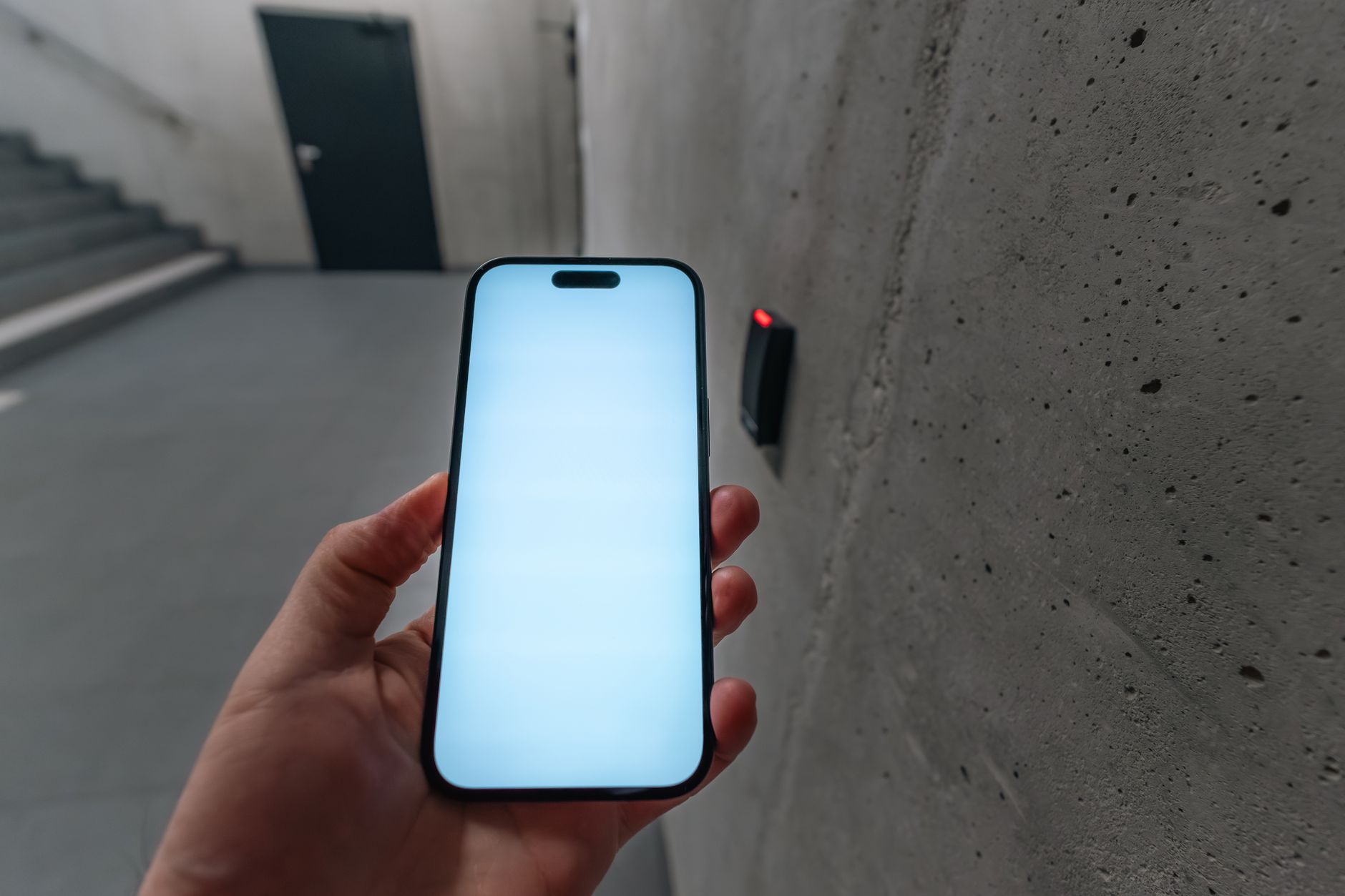 Smartes Türschloss per App öffnen