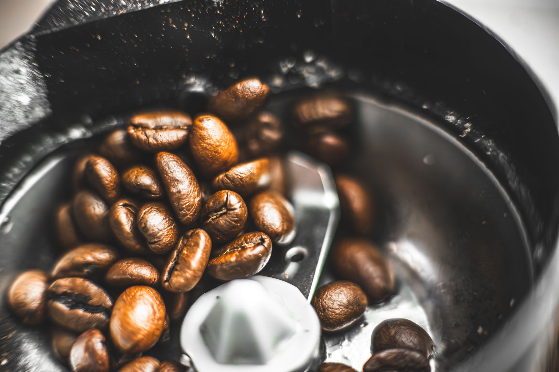 Frisch gemahlene Kaffeebohnen