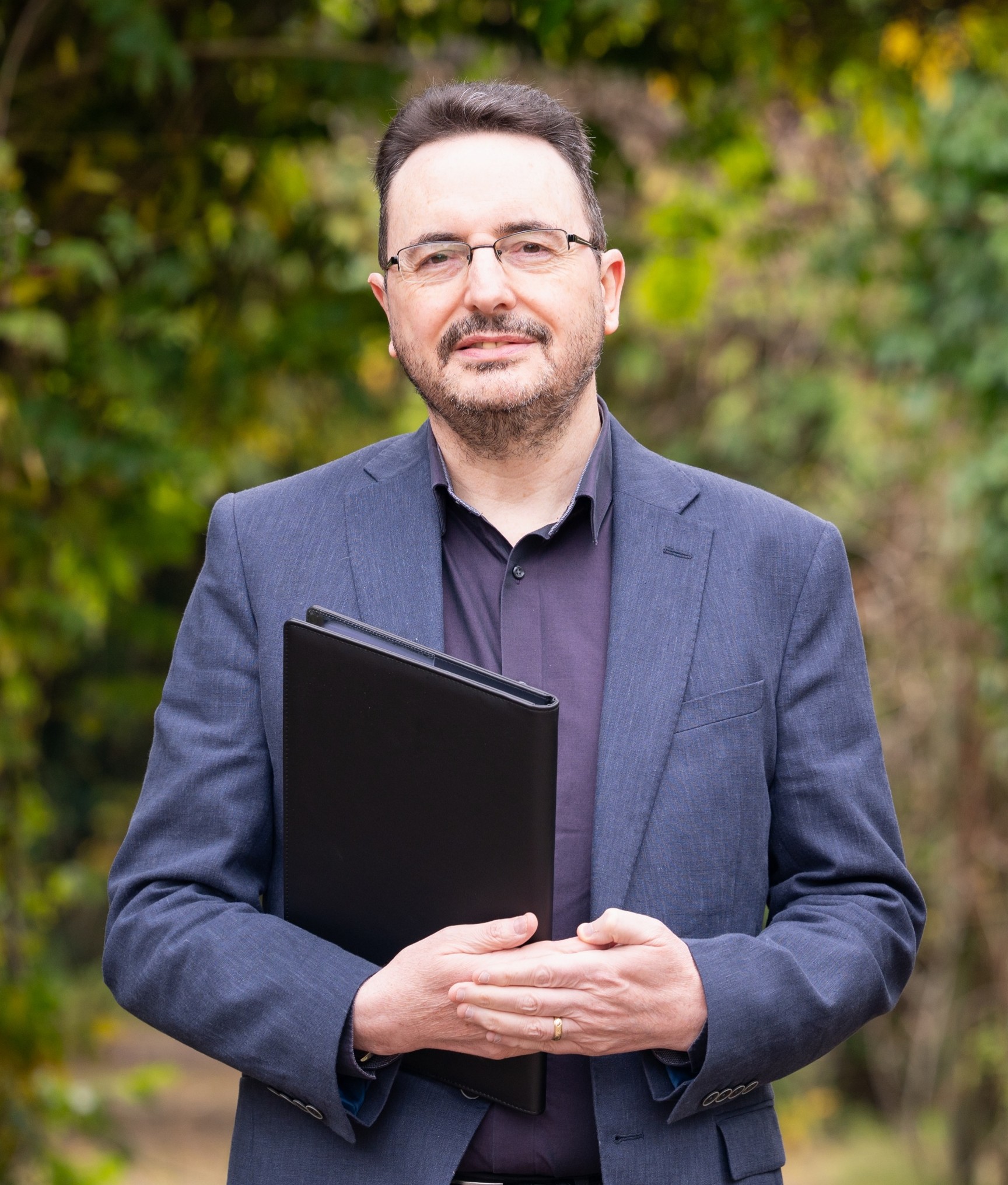 Life Celebrant Wales James Daniel Funerals, Memorials Eulogies