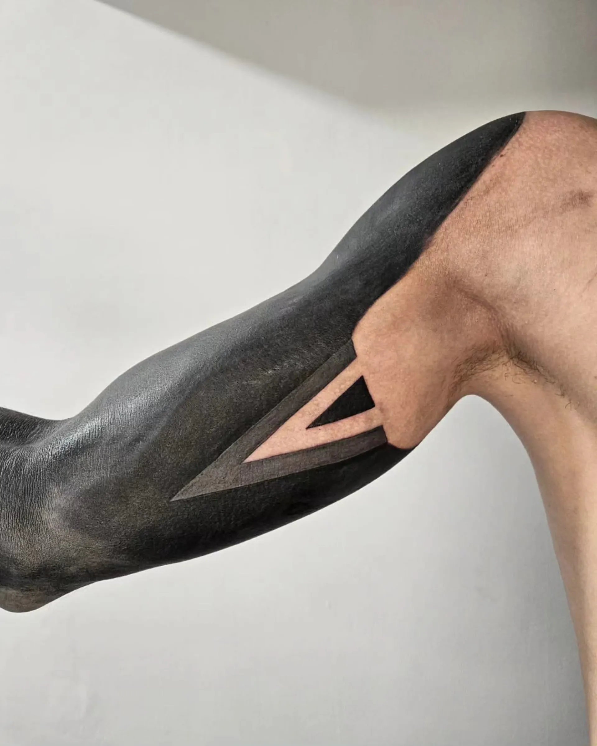 blackwork kar tetovalas budapest