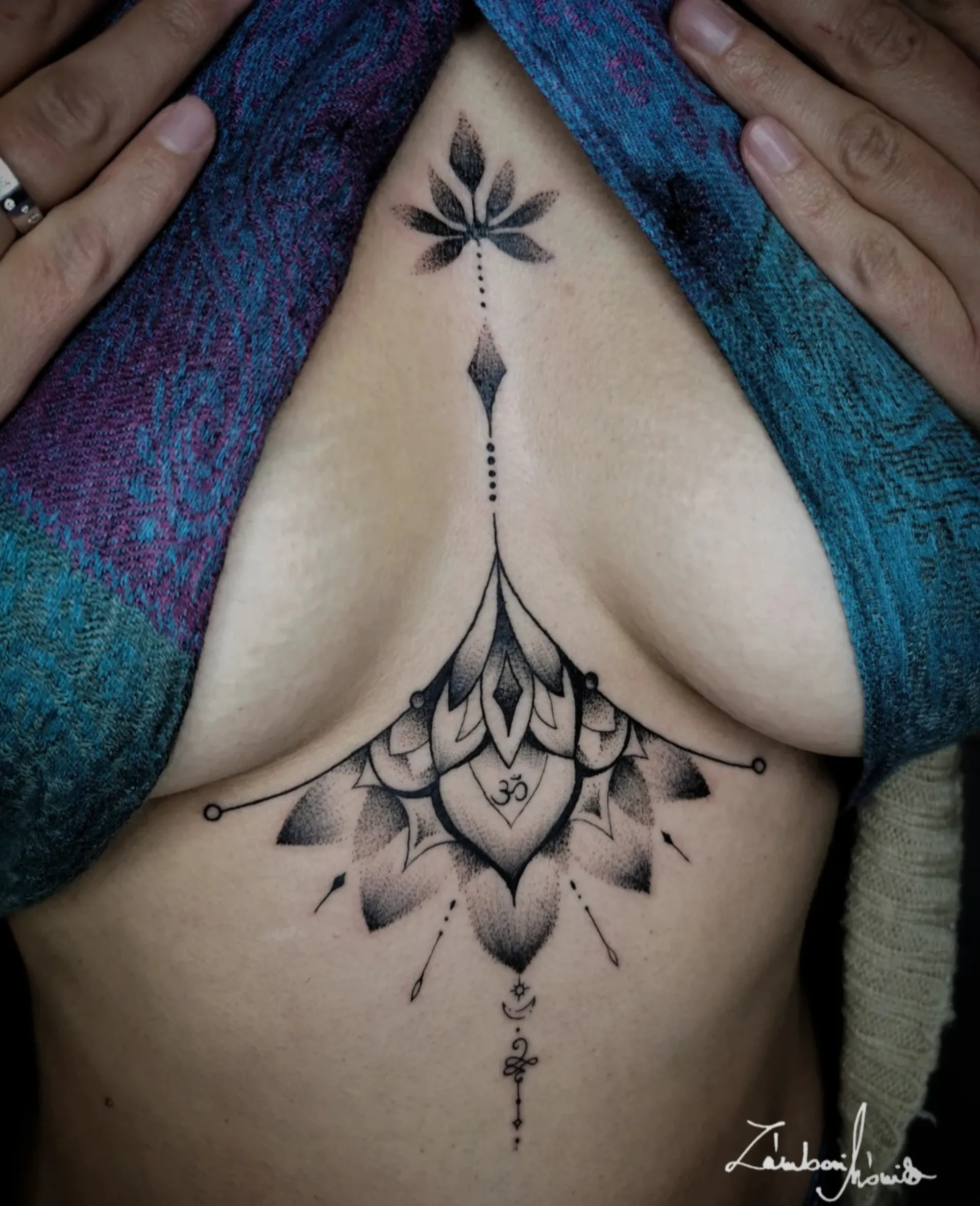 mellkozep lotusz tetovalas om jel budapest