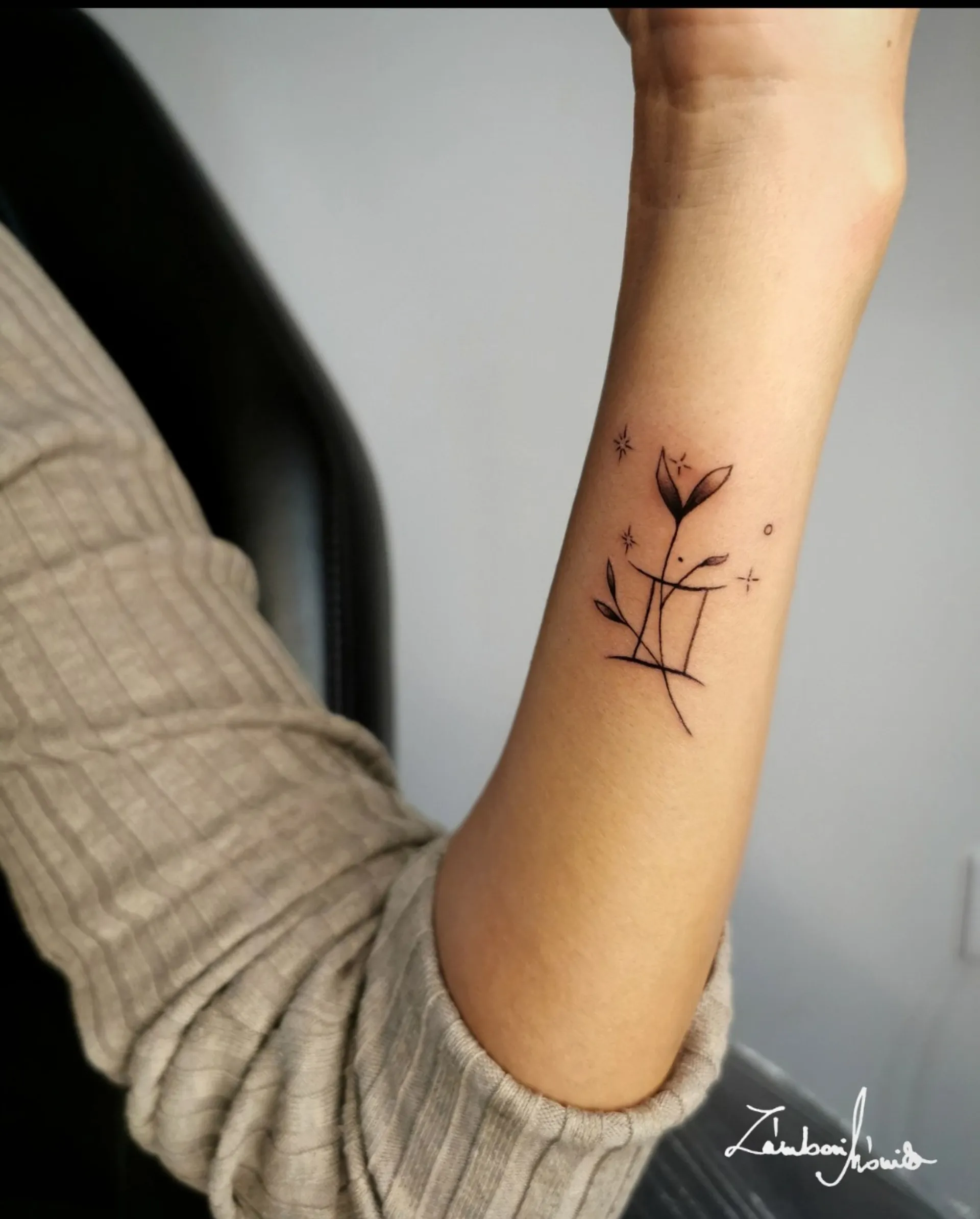 finom tetovalas budapest viragos noi mintak