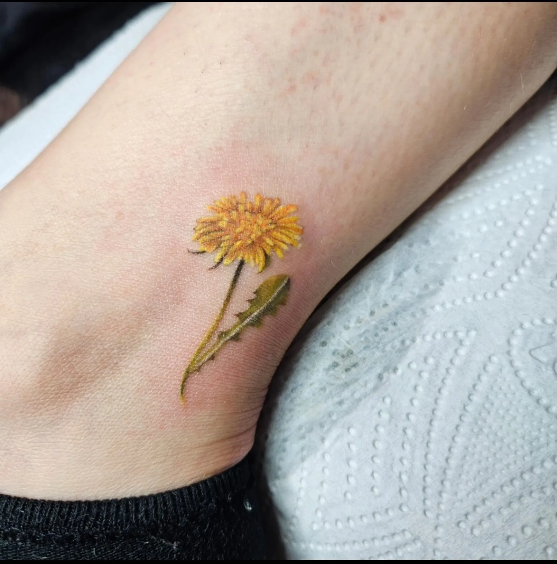 szines pitypang boka tetovalas