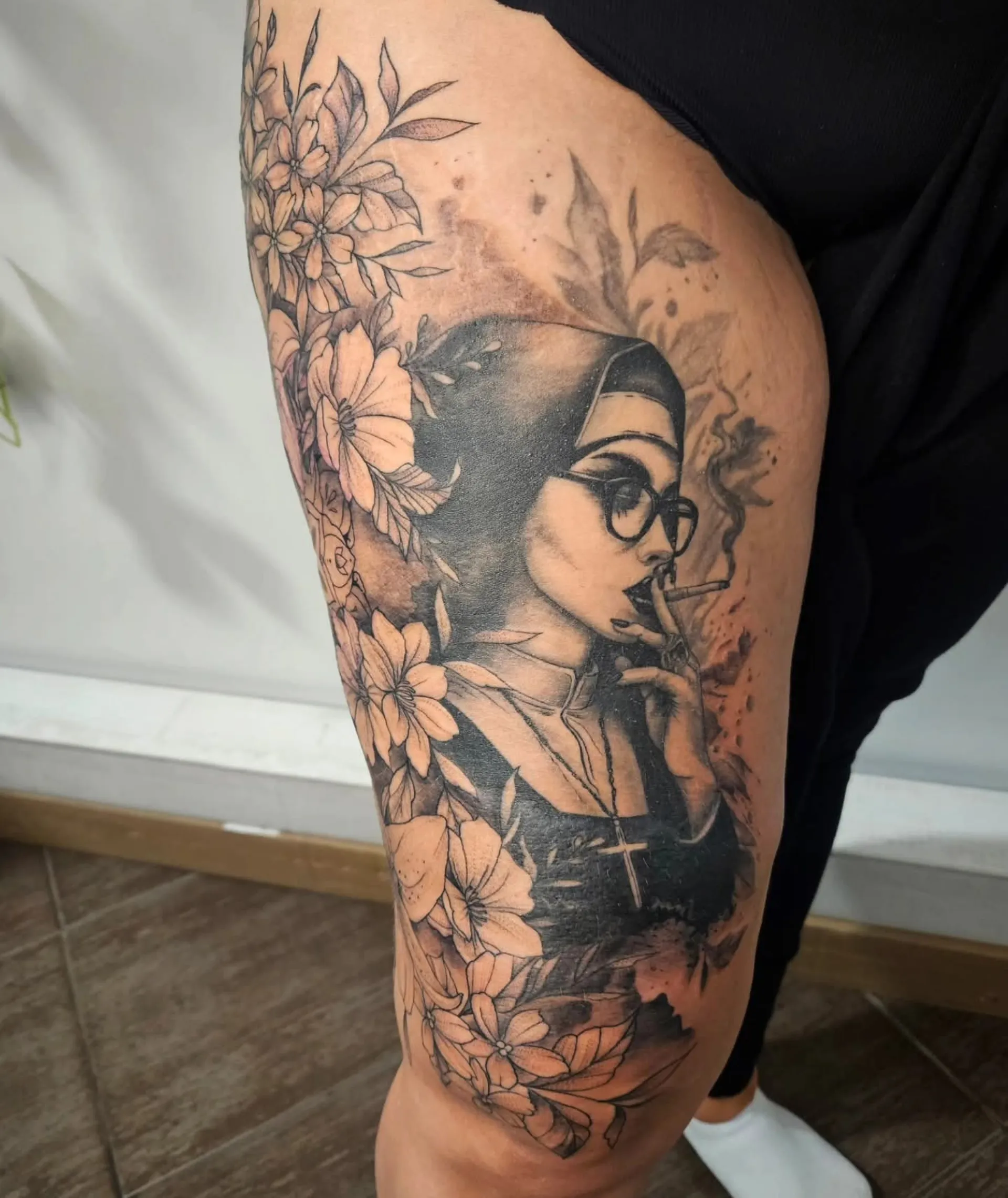 noiportree viragos comb tetovalas