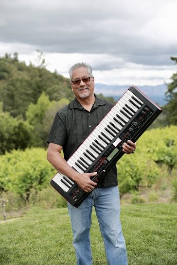 Bobby Valderrama at the keyboard
