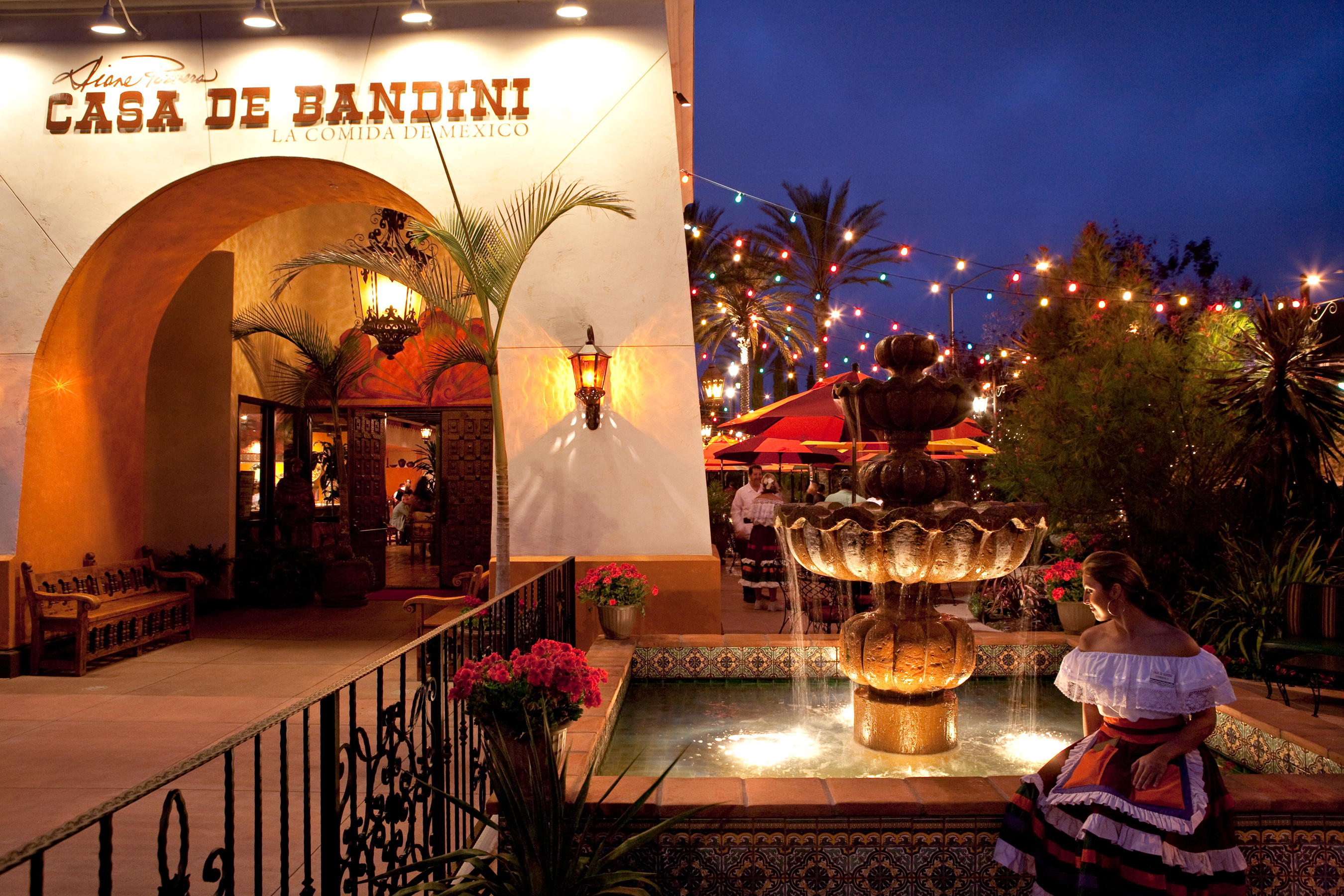 The famous fountain at Casa de Bandini