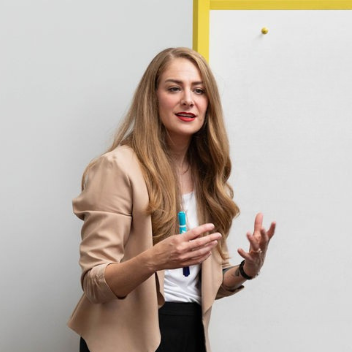 Mickey Anderson delivering keynote on organizational performance