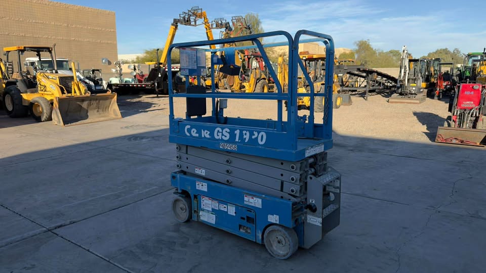 2016 Scissor Lifts 2016 Scissor Lifts