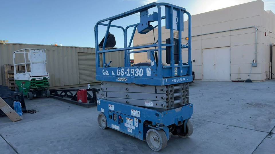 2016 Scissor Lifts 2016 Scissor Lifts