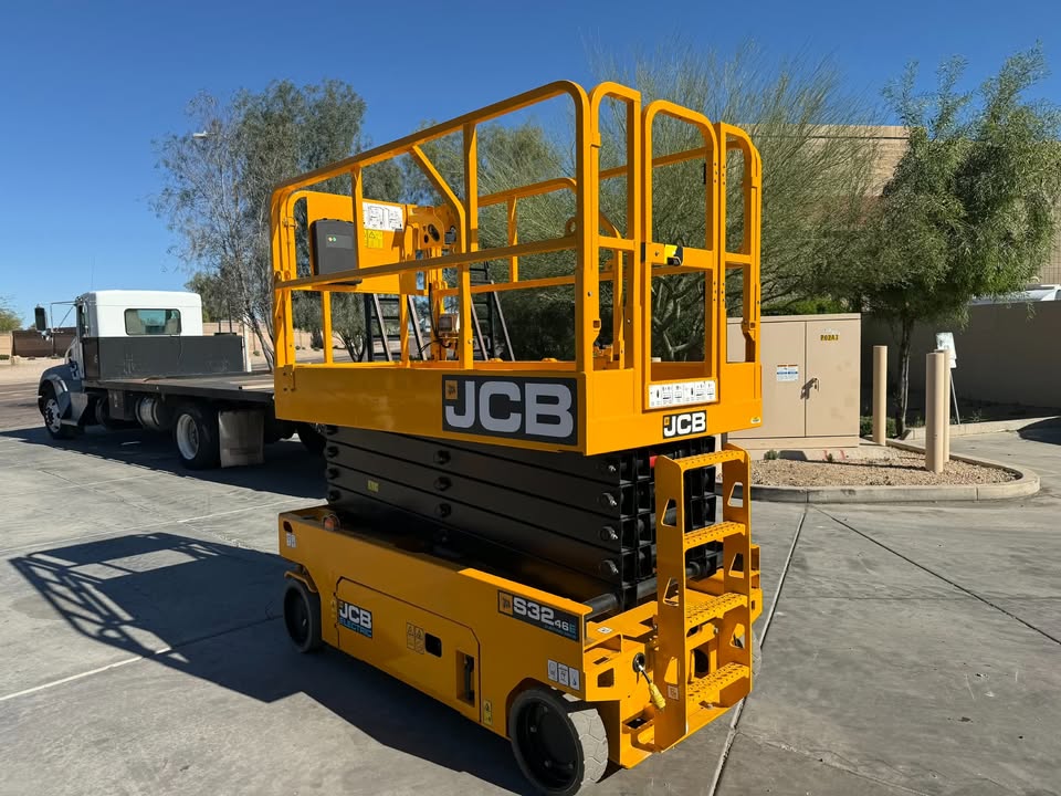 2024 Electric Scissor Lift