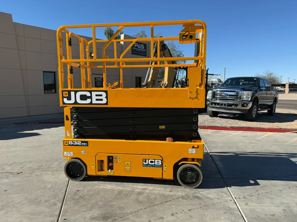 2024 Electric Scissor Lift