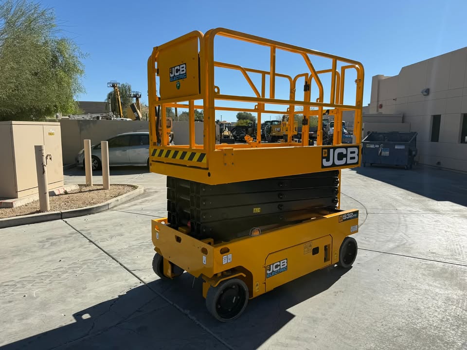 2024 Electric Scissor Lift