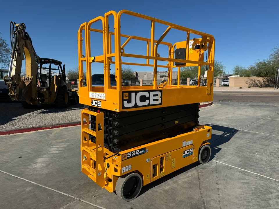 2024 Electric Scissor Lift