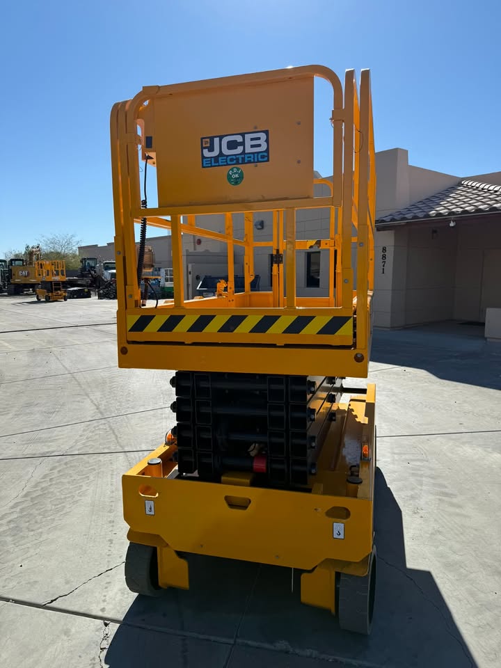 2024 Electric Scissor Lift