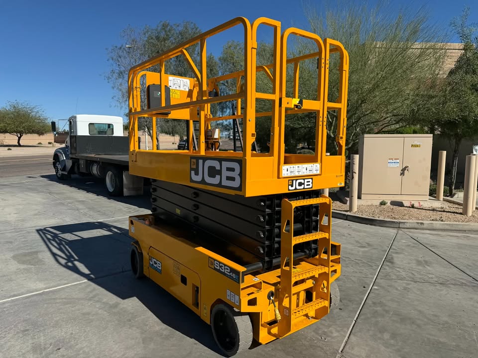 2024 Electric Scissor Lift
