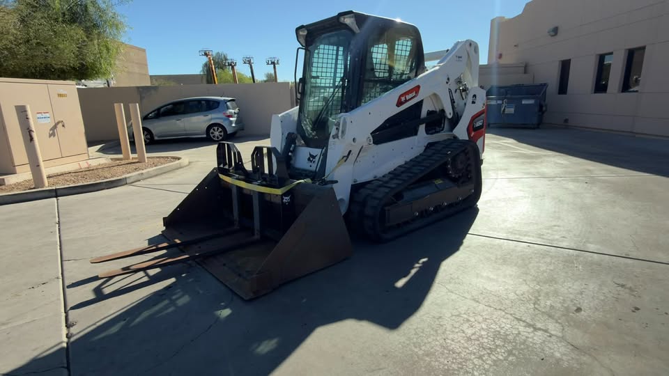 2023 Enclosed Skid Steer