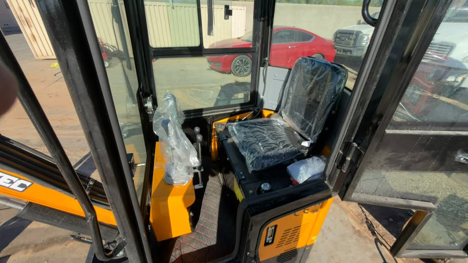 New Mini Excavator