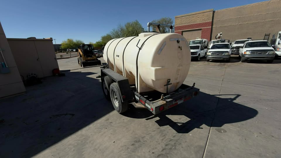 2014 1000 Gal. Water Wagon