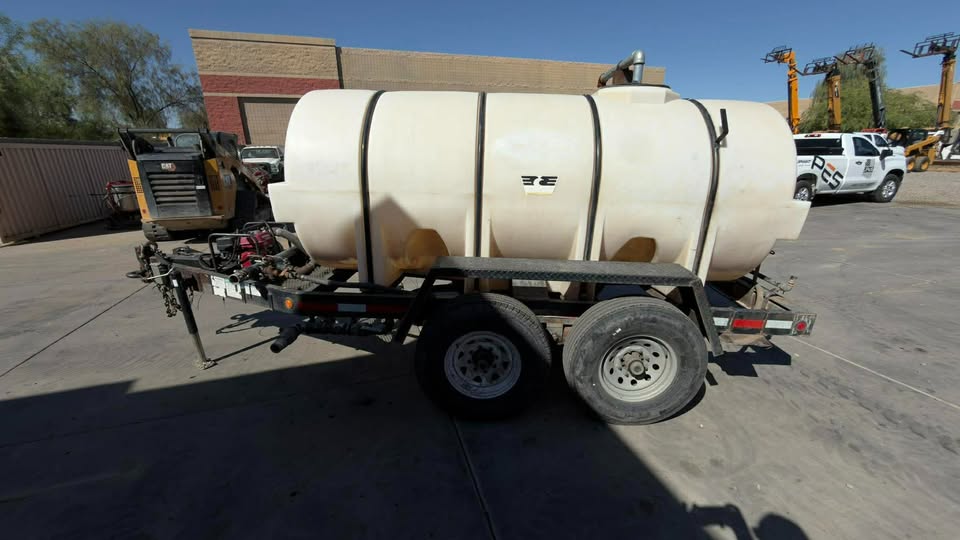 2014 1000 Gal. Water Wagon