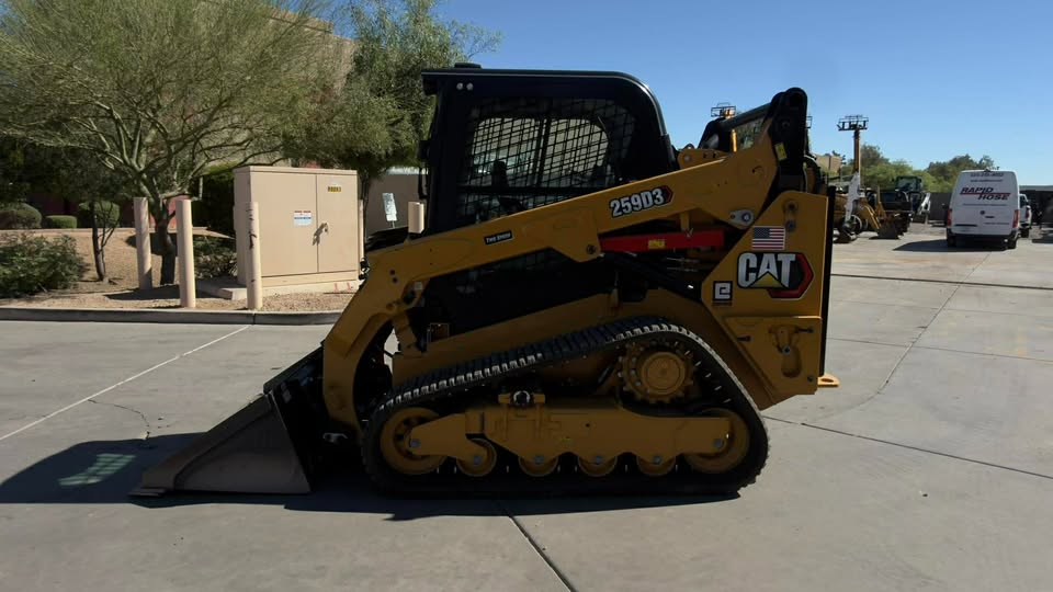 2023 Enclosed Skid Steer 2023 Enclosed Skid Steer
