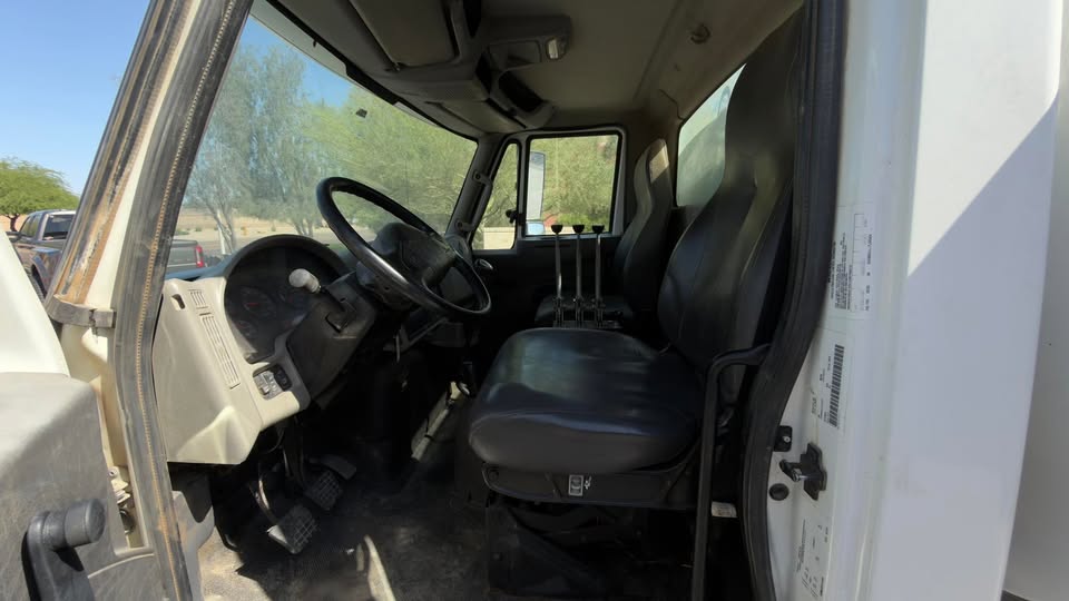 2014 2000 Gal Water Truck 2014 2000 Gal Water Truck