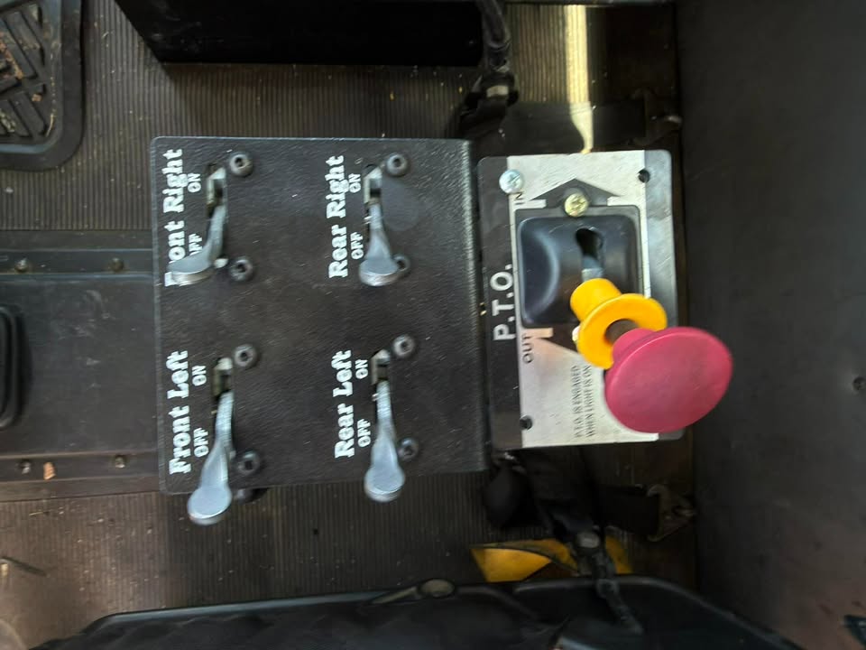 2000 Gal. Water Truck