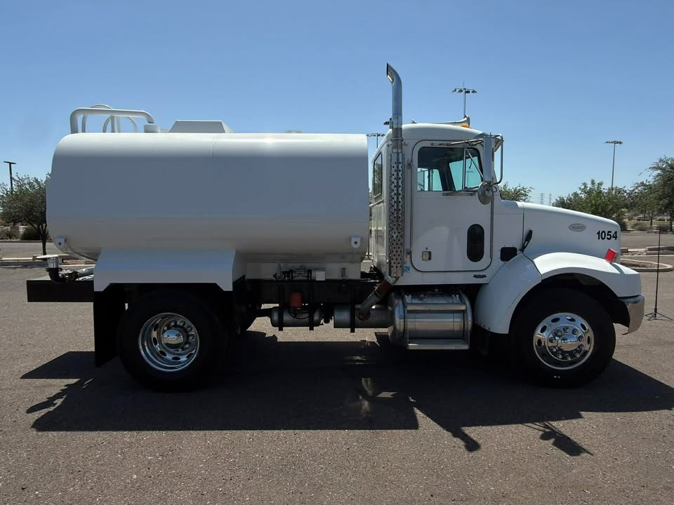 2000 Gal. Water Truck