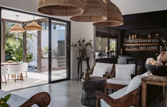 Shared indoor lounge at the retreat residence