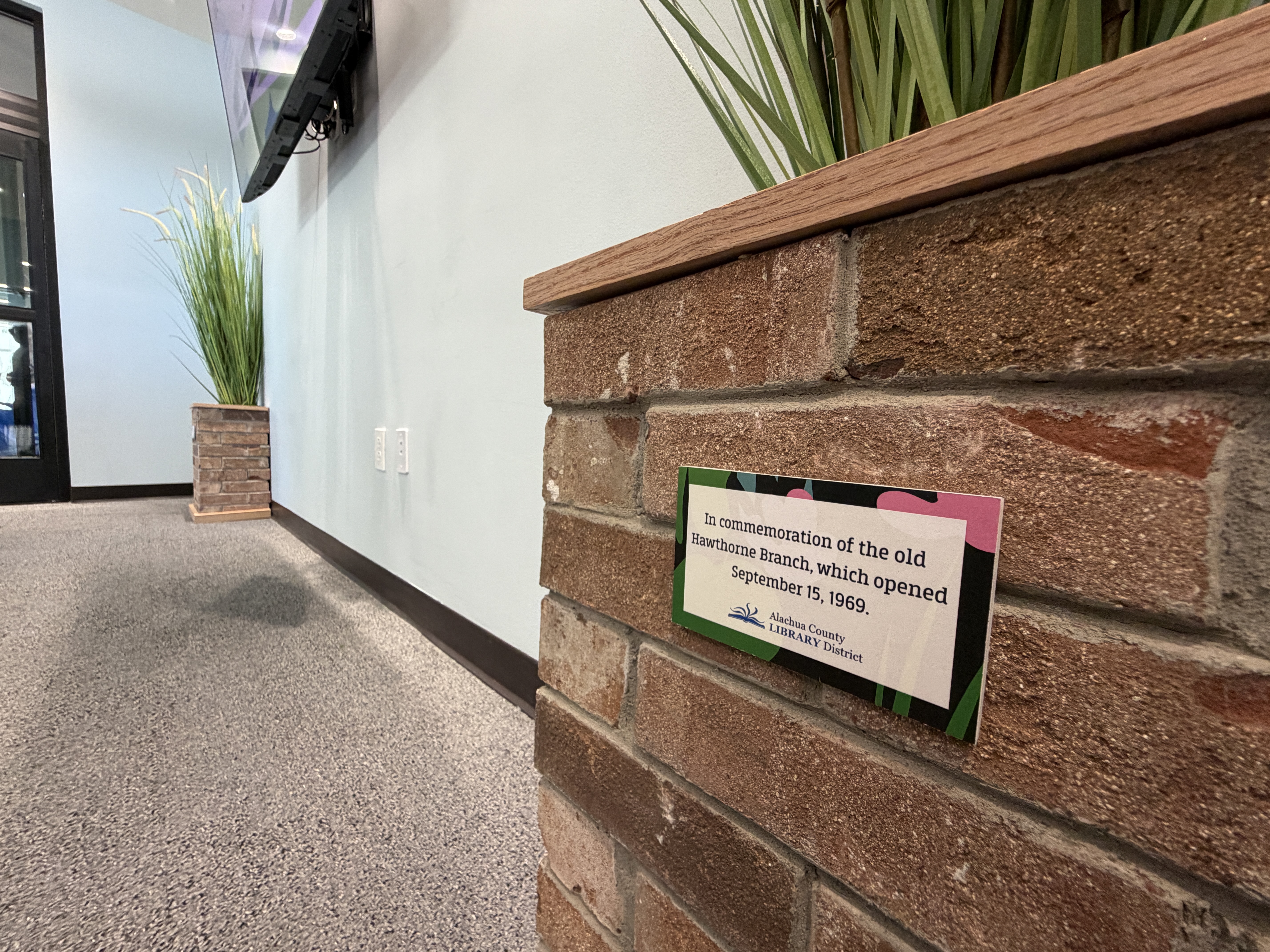 foyer planters