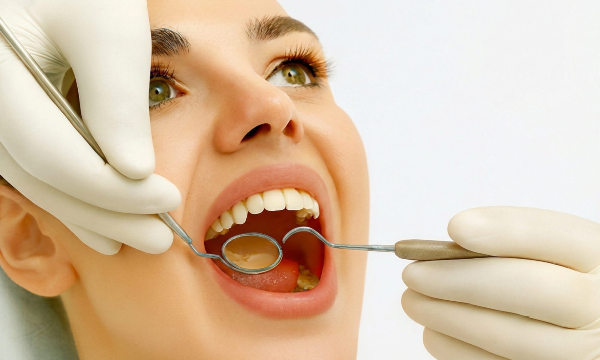 Dentiste pour enfants à Genève – soins dentaires adaptés dès 4 ans avec une approche douce et pédagogique.