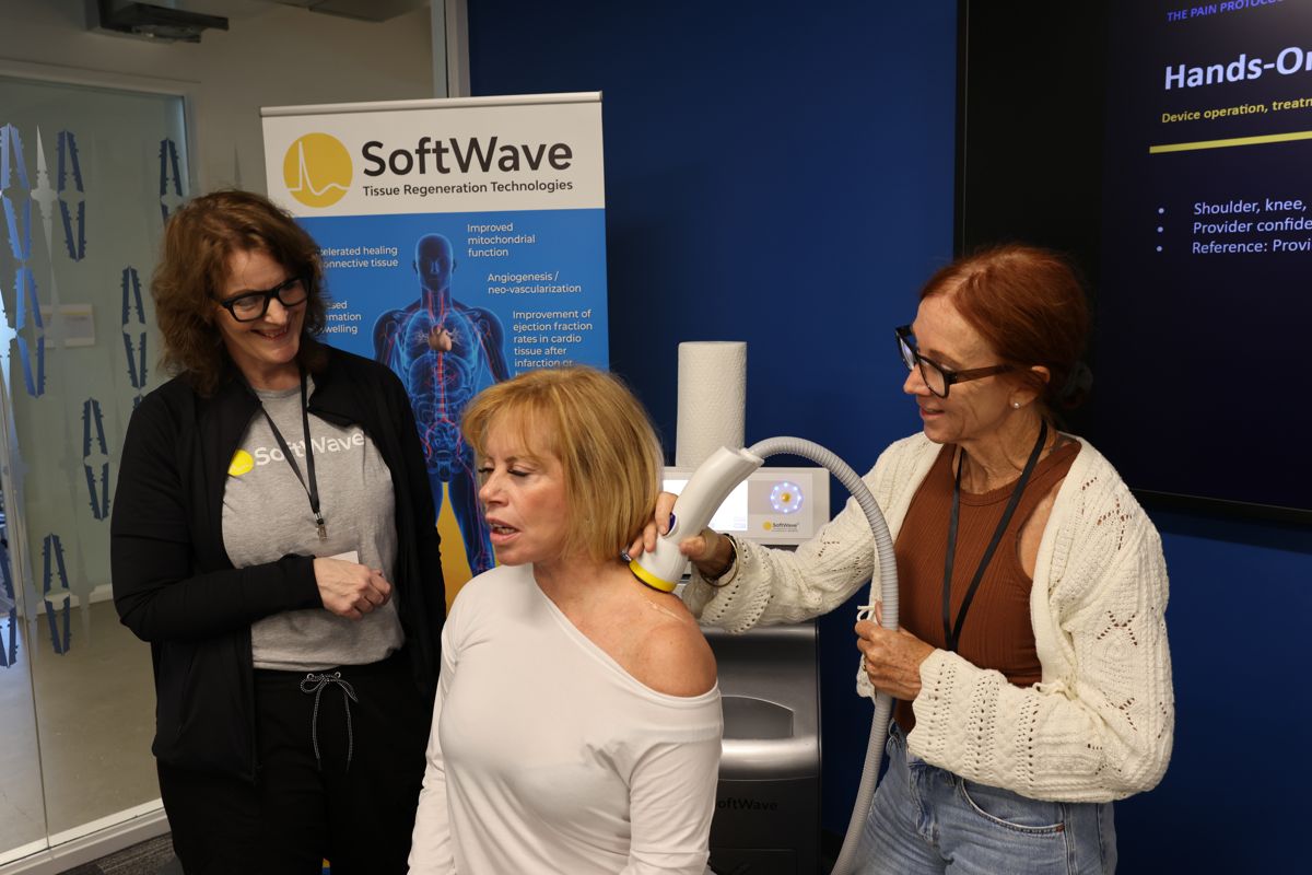 Hands-on SoftWave device training with a patient