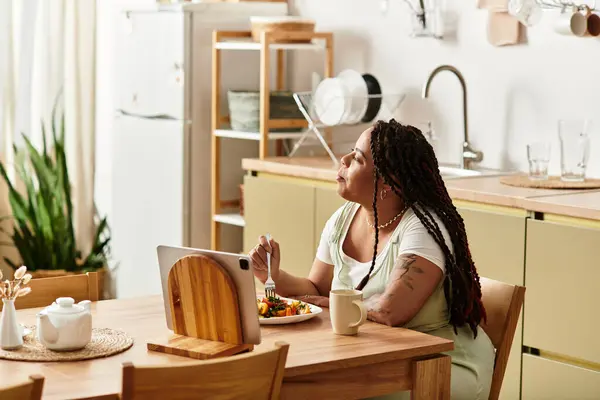 Woman eating a balanced meal at home to support digestive health and gut recovery