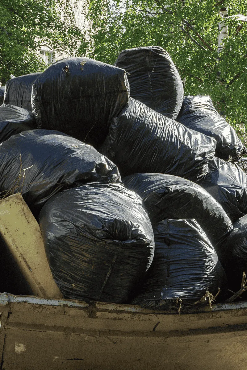 Fast pickup of overflow household garbage bags in Smyrna GA.