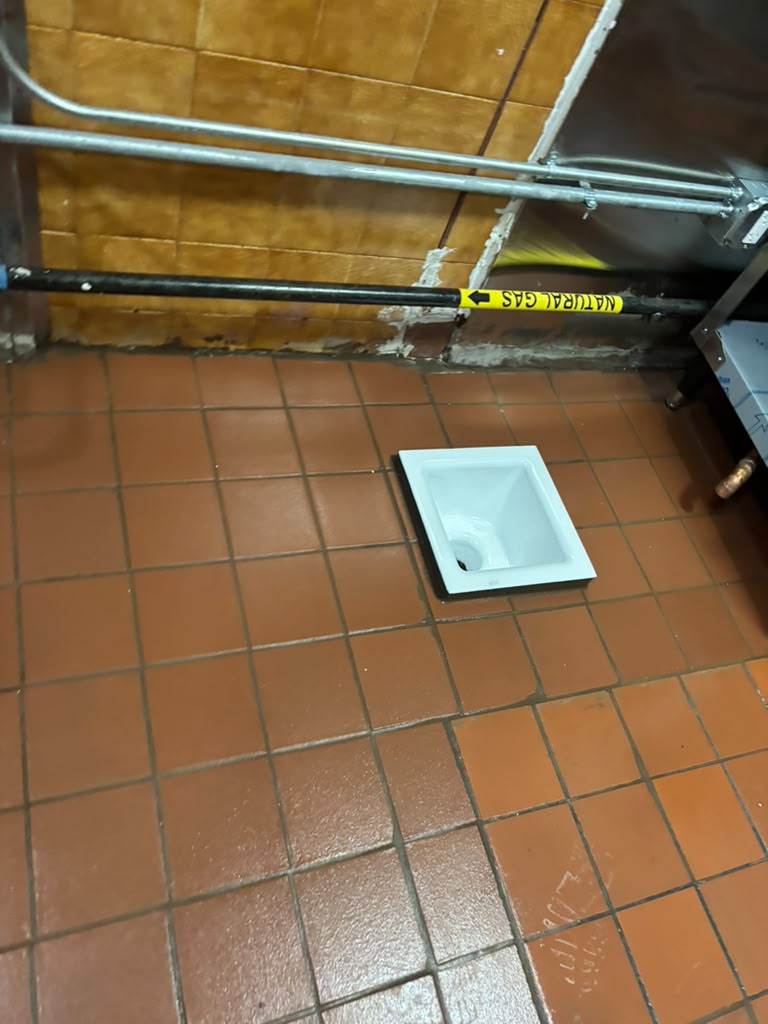 Clean apartment living space in Elizabeth, NJ by Cleaning Luna