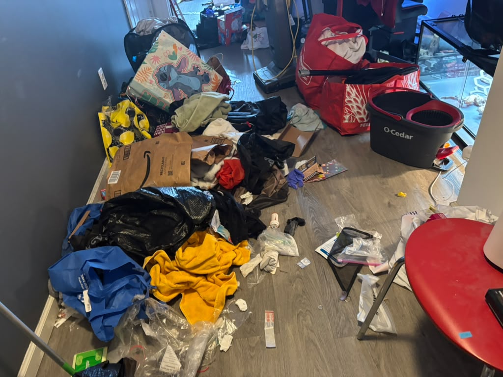 Empty apartment turnover cleaning completed by Cleaning Luna in Elizabeth, NJ