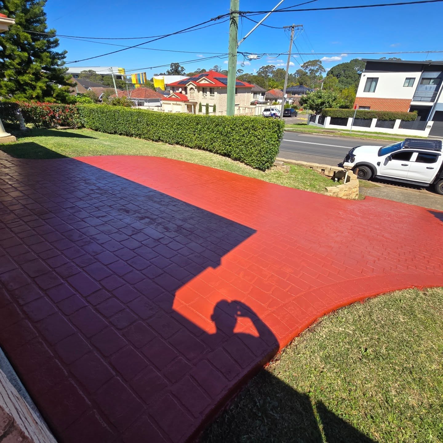 Brick Red Driveway Refresh with Non-Slip Finish - Image 2
