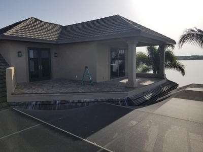 new pool cage in Collier county